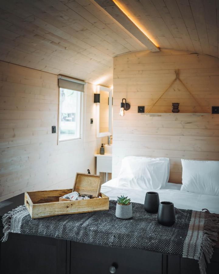 Glamping - 25 Min Roermond, Maasmechelen & Maastricht Hotel Kinrooi Bagian luar foto