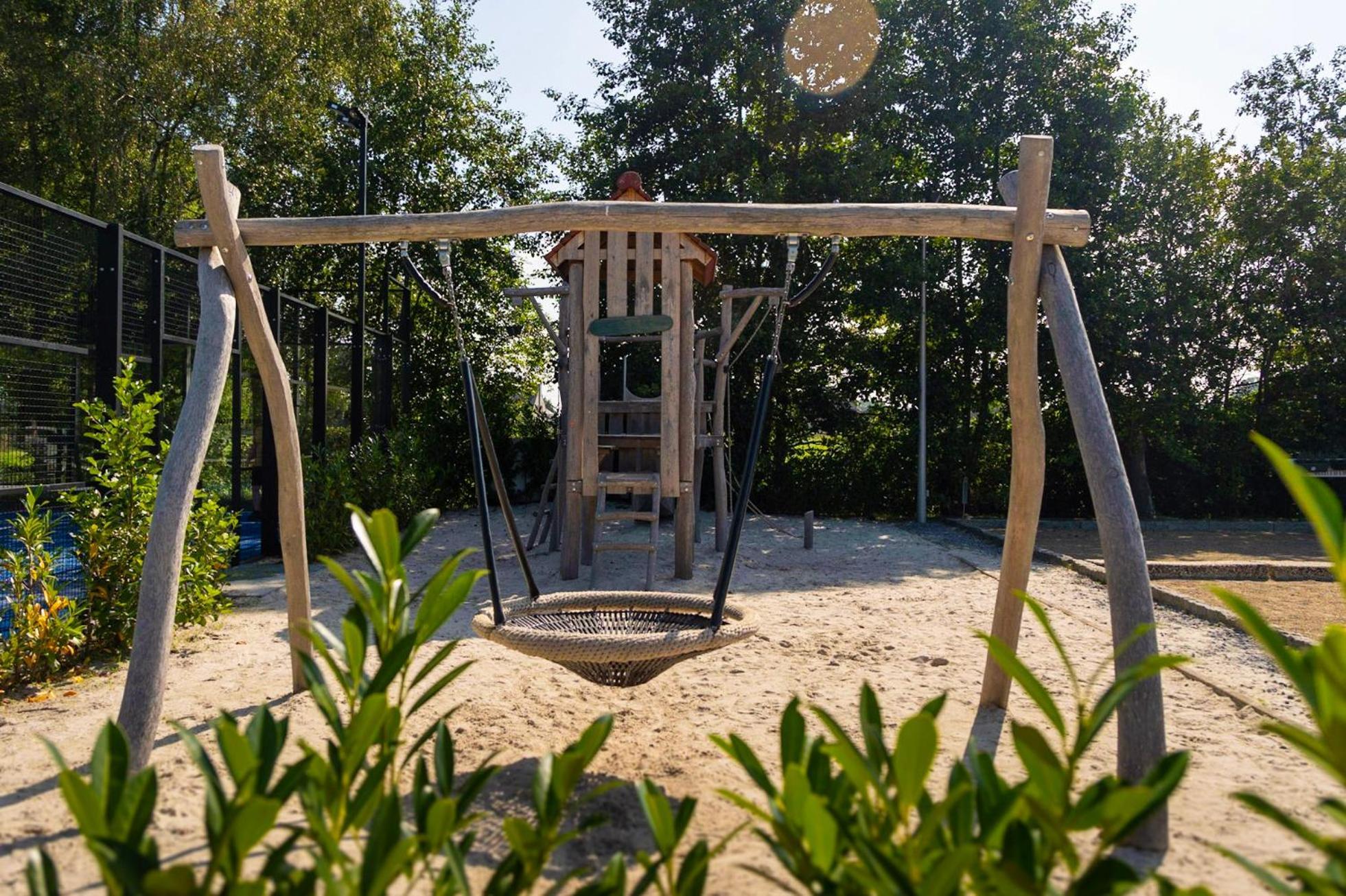 Glamping - 25 Min Roermond, Maasmechelen & Maastricht Hotel Kinrooi Bagian luar foto