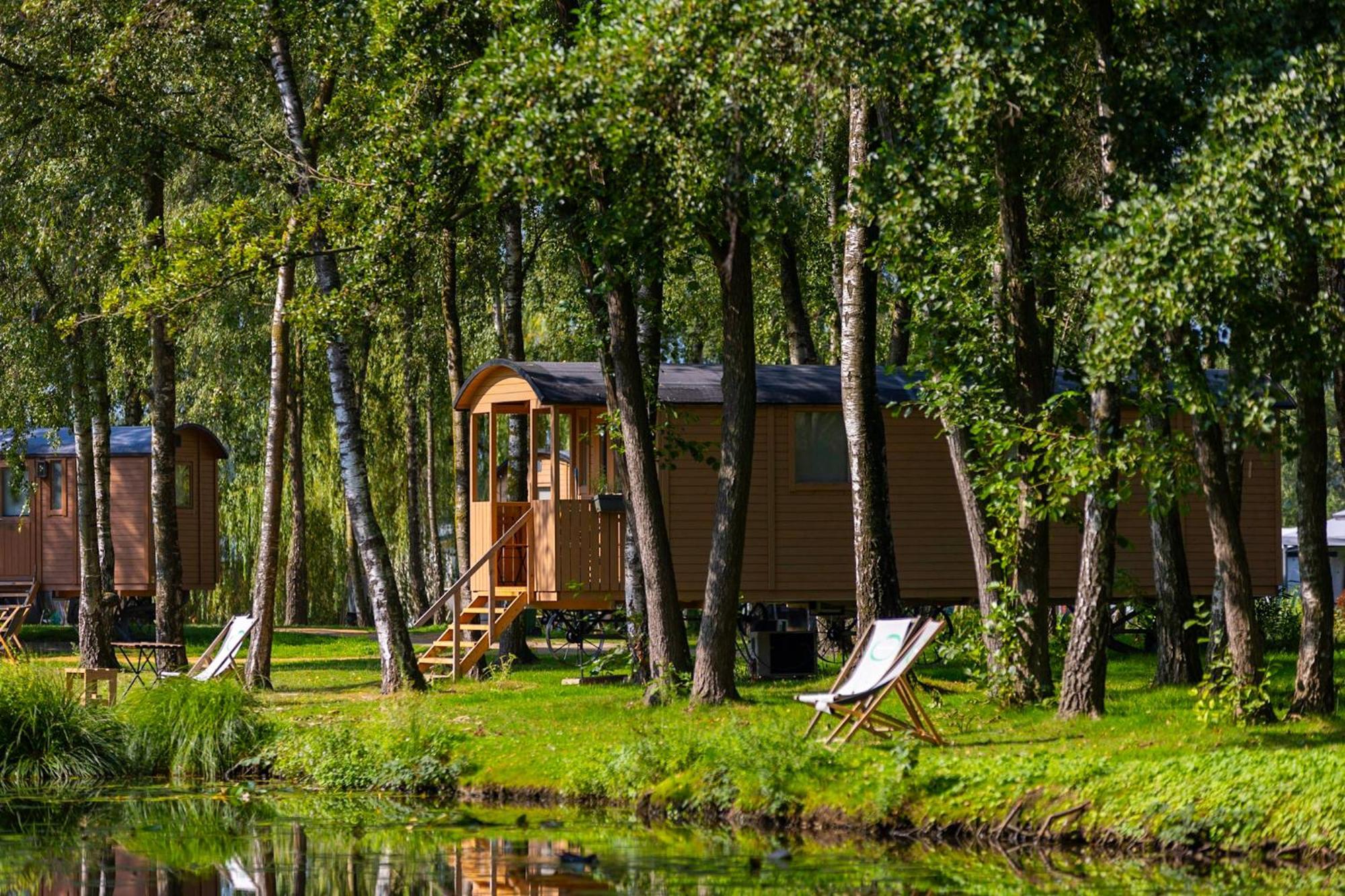 Glamping - 25 Min Roermond, Maasmechelen & Maastricht Hotel Kinrooi Bagian luar foto